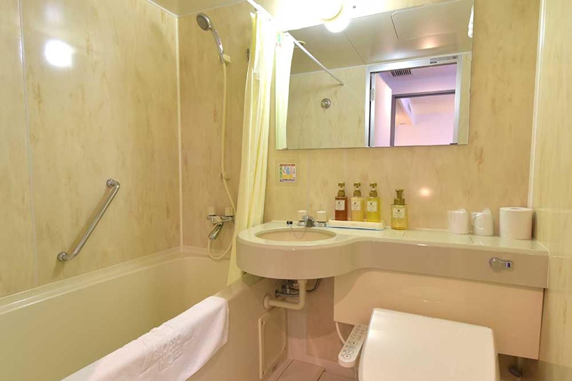 Blossom Hotel Хиросаки Экстерьер фото